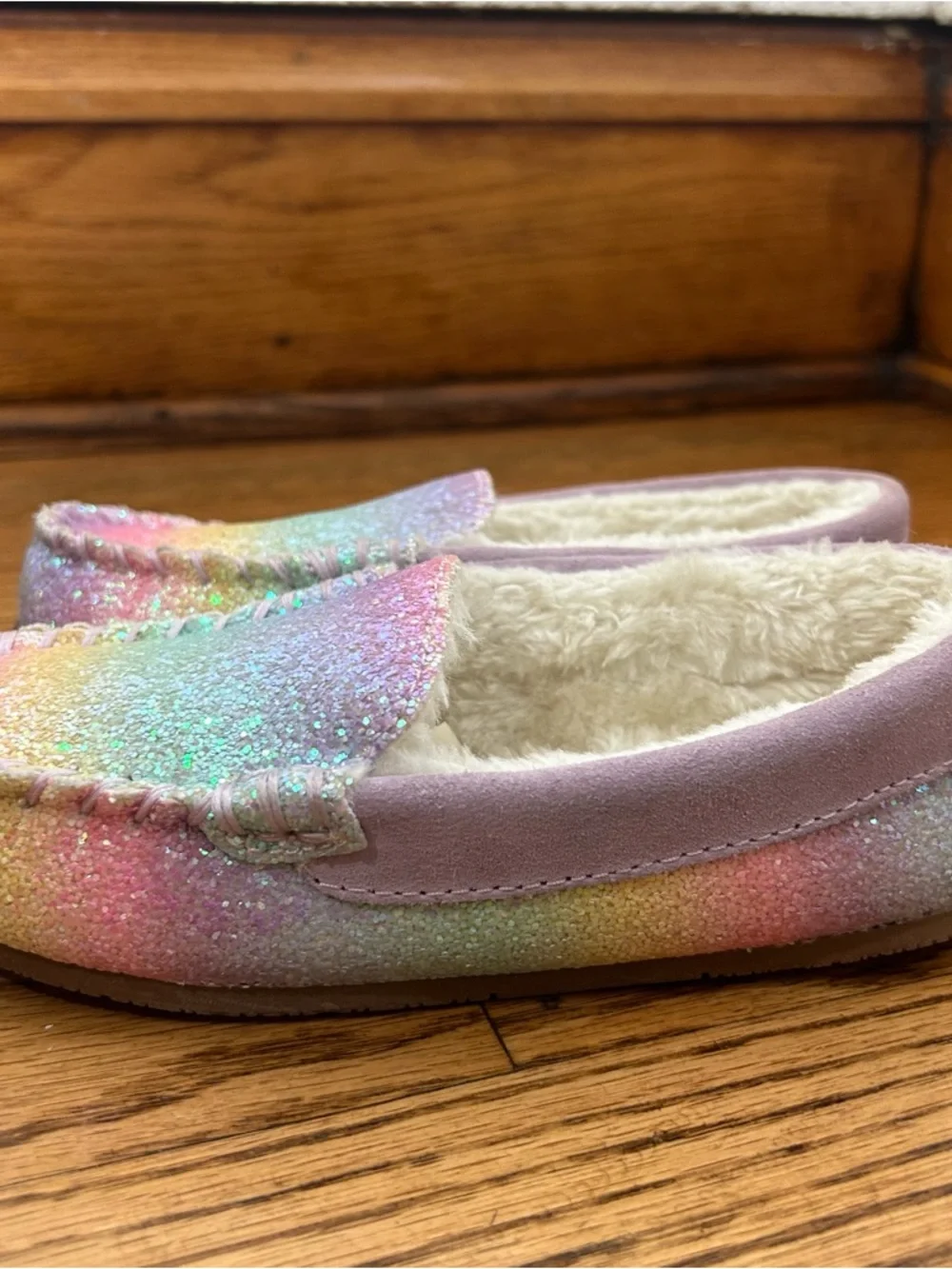 LAND’S END Kid’s Fuzzy Lined Rainbow Shimmer Moccasin Slippers Size 13
